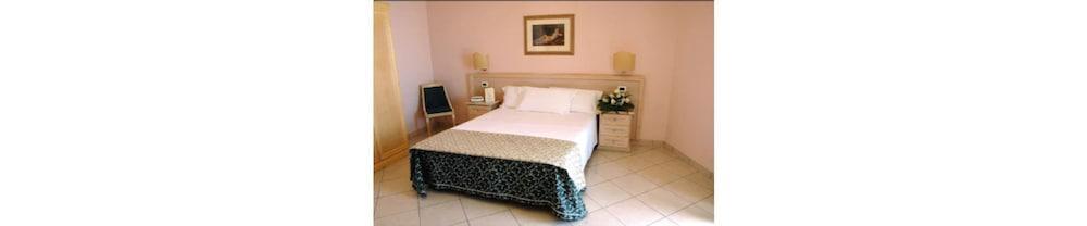 Wave Hotel Acireale Zewnętrze zdjęcie