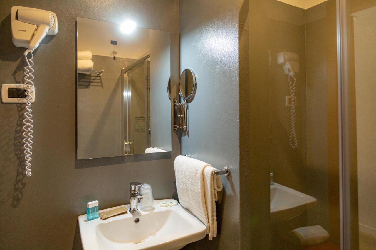Wave Hotel Acireale Zewnętrze zdjęcie