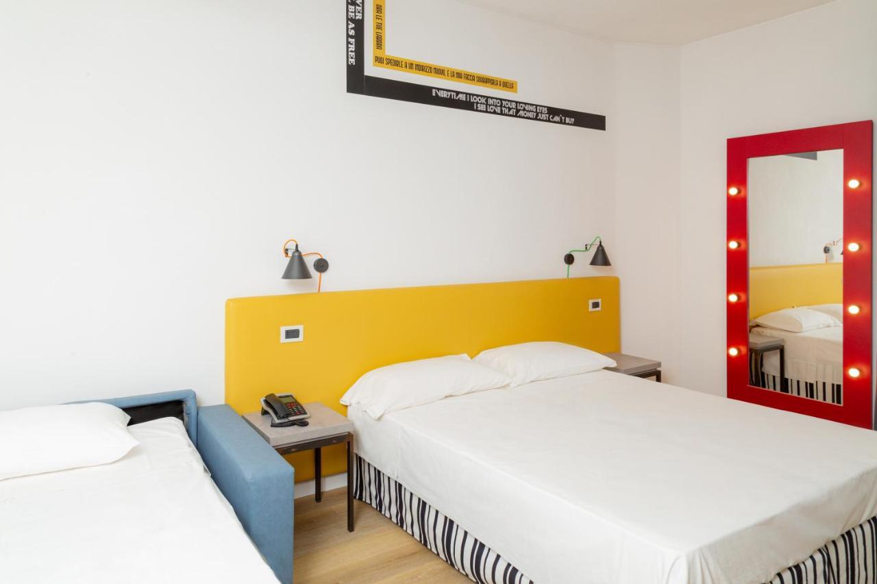 Wave Hotel Acireale Zewnętrze zdjęcie