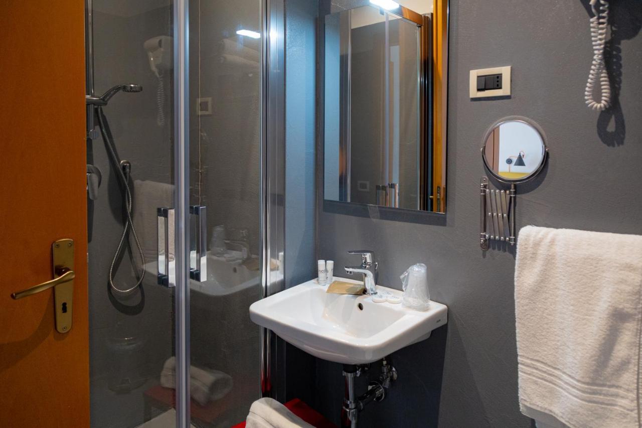Wave Hotel Acireale Zewnętrze zdjęcie
