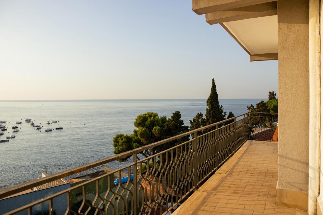 Wave Hotel Acireale Zewnętrze zdjęcie